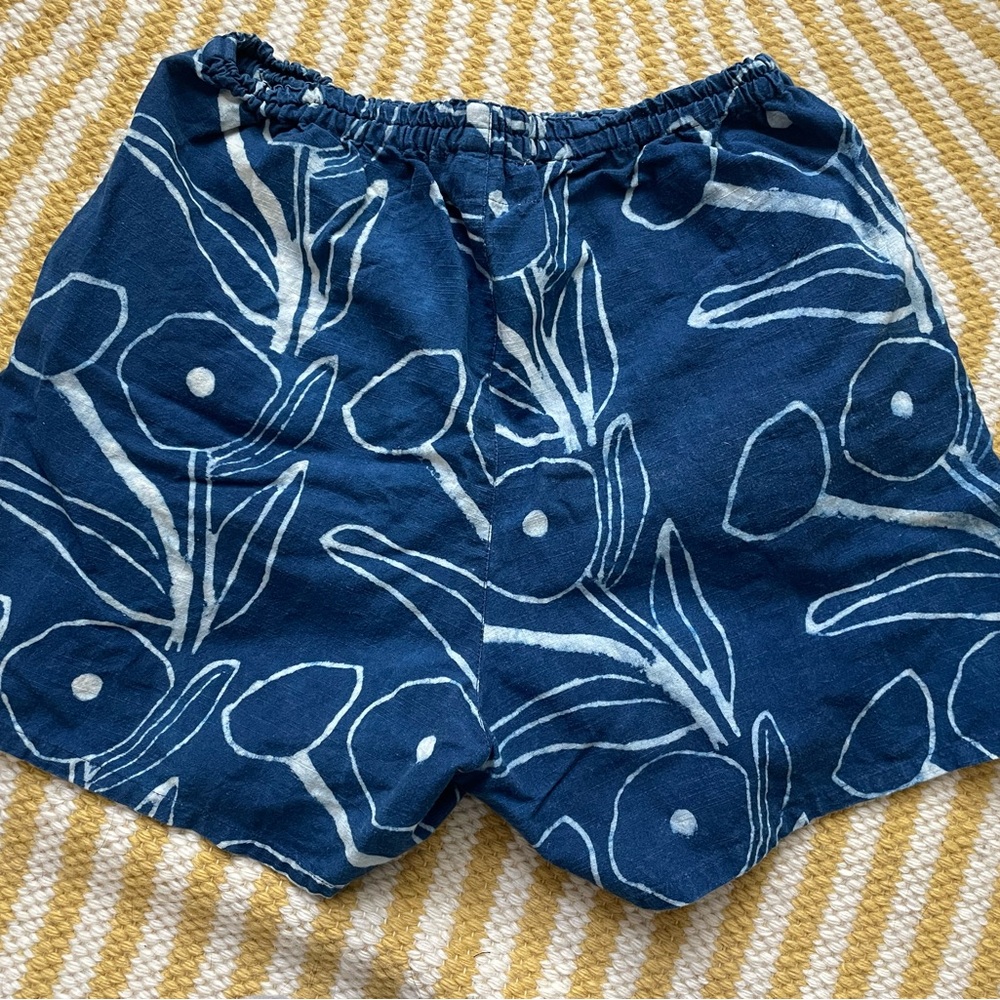 Navy Floral Women's Shorts
